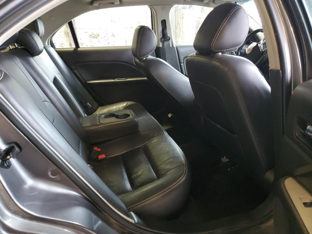 Ford Fusion Sel Image 12