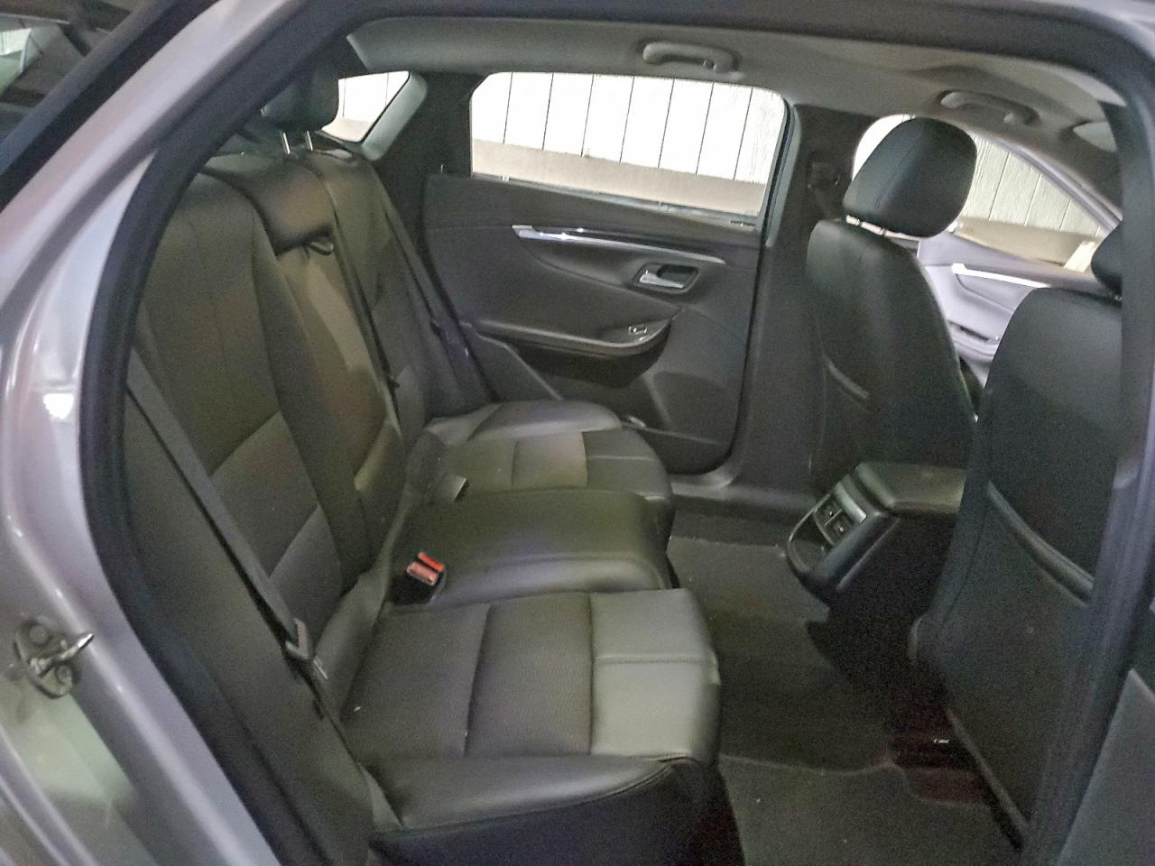 Chevrolet Impala Lt Image 8