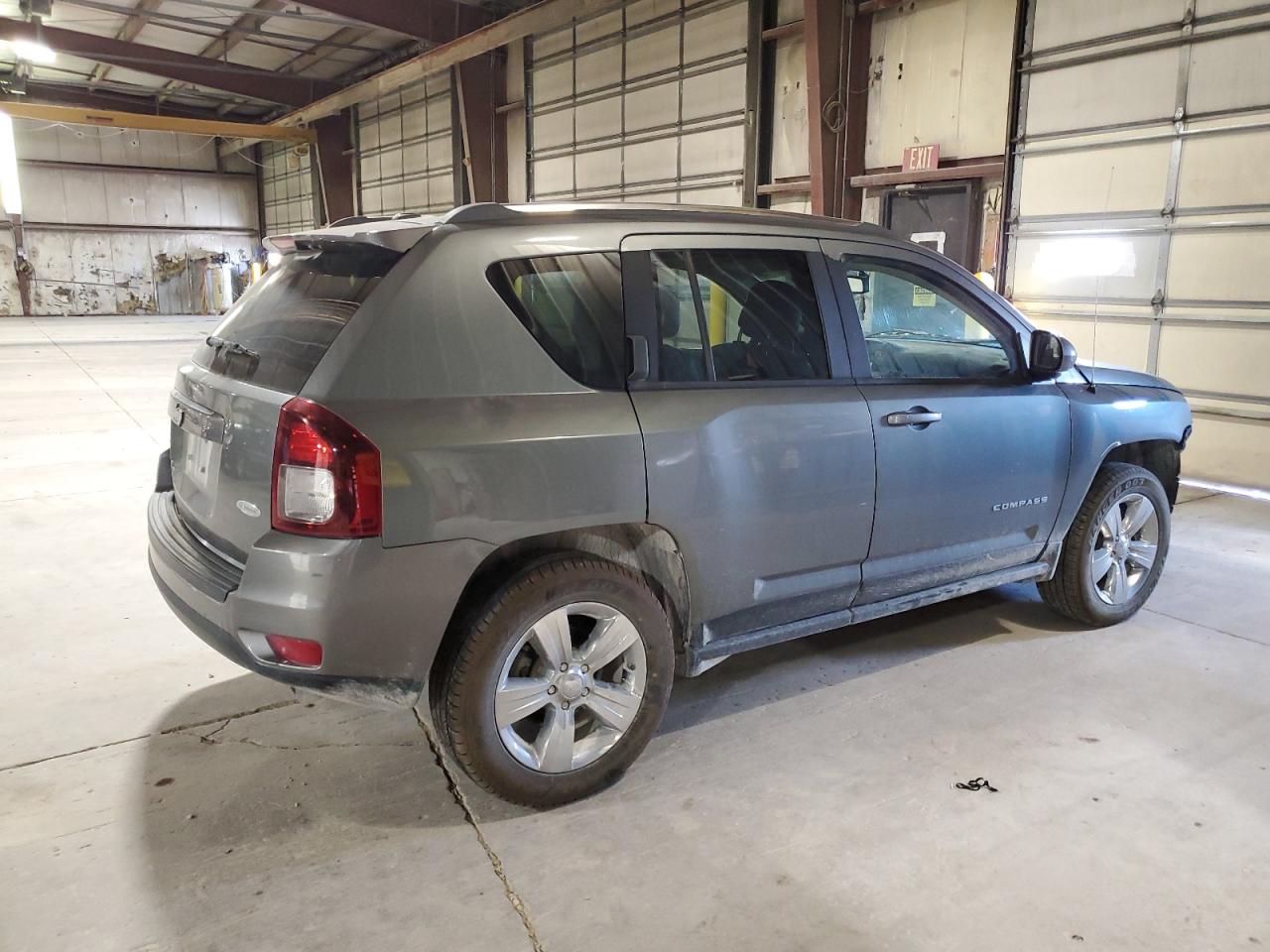 Jeep Compass Latitude Image 12