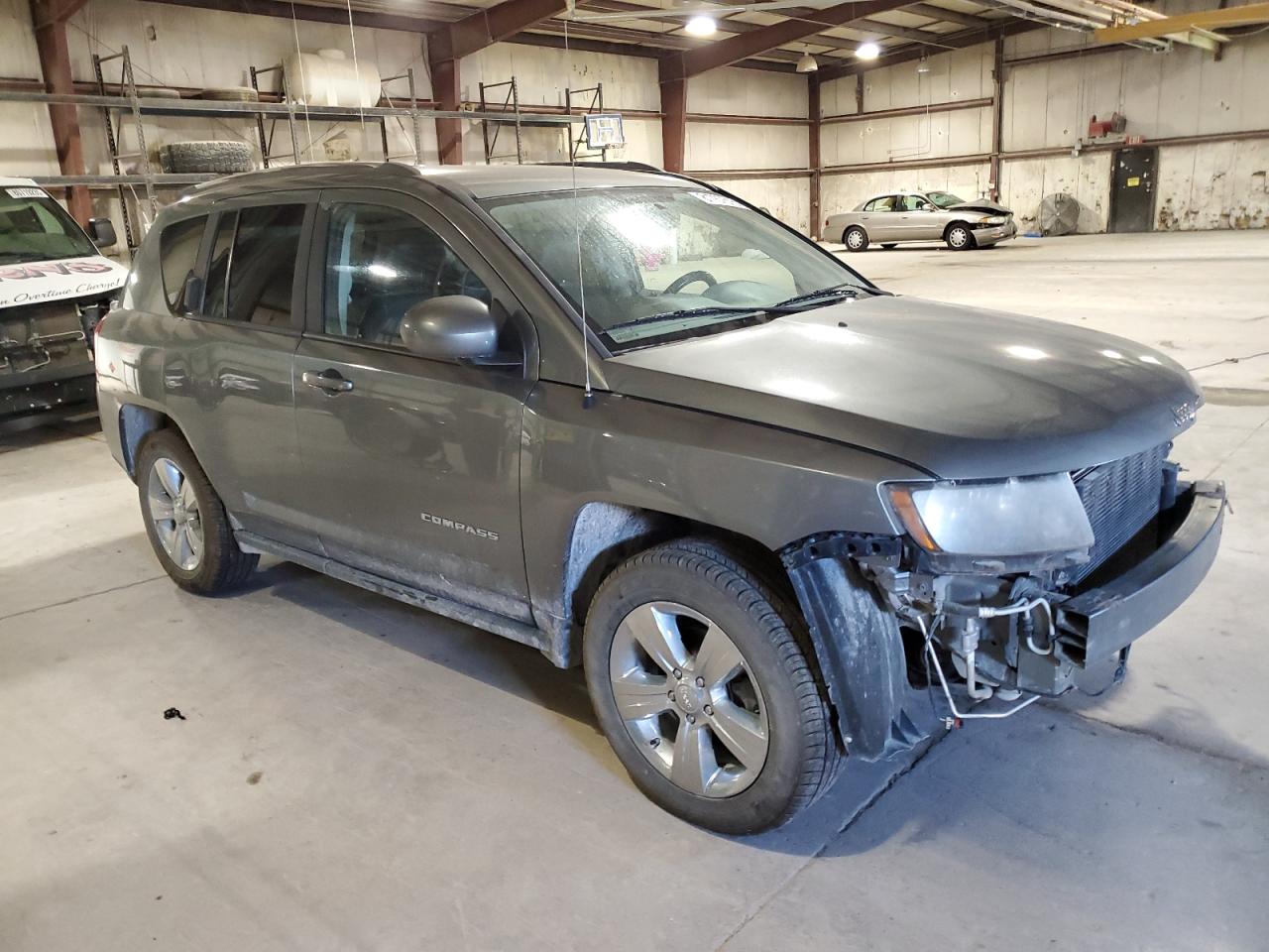 Jeep Compass Latitude Image 3