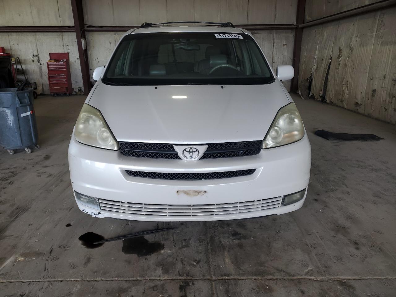 Toyota Sienna Xle Image 8