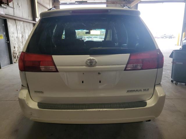 Toyota Sienna Xle Image 5