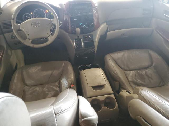 Toyota Sienna Xle Image 6