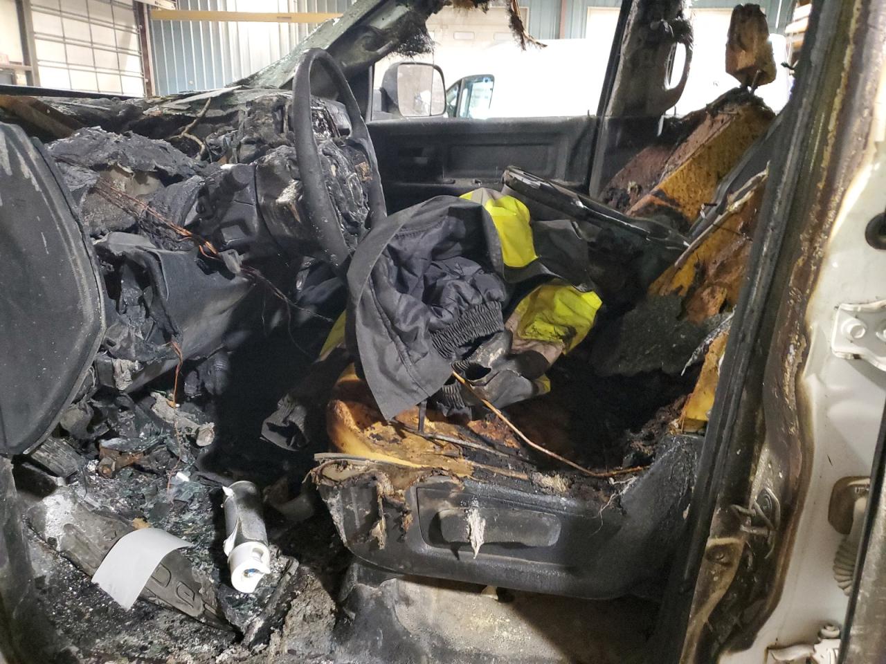 Ram 2500 St Image 12