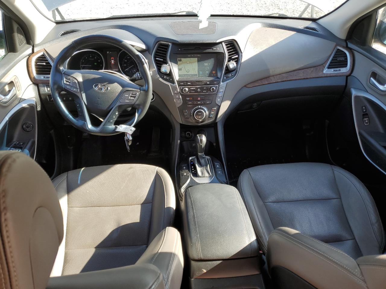 Hyundai SANTA FE Se Ultimate Image 11