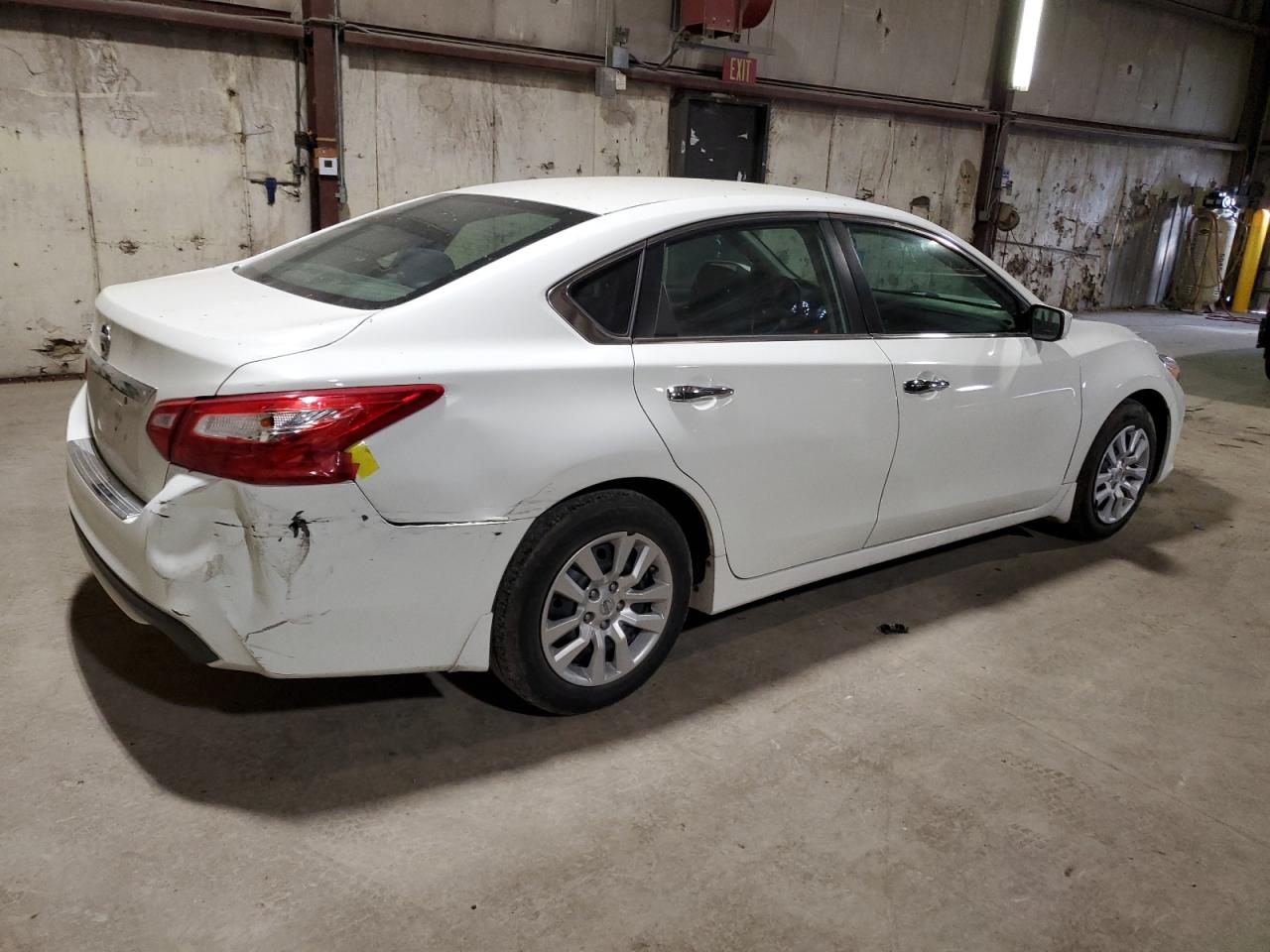 Nissan Altima 2.5 Image 4