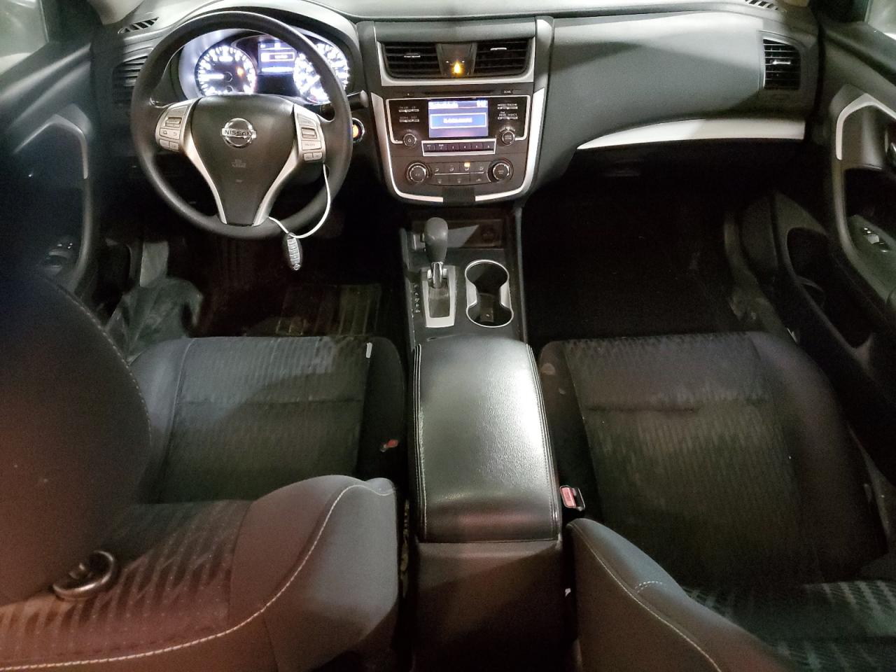 Nissan Altima 2.5 Image 2