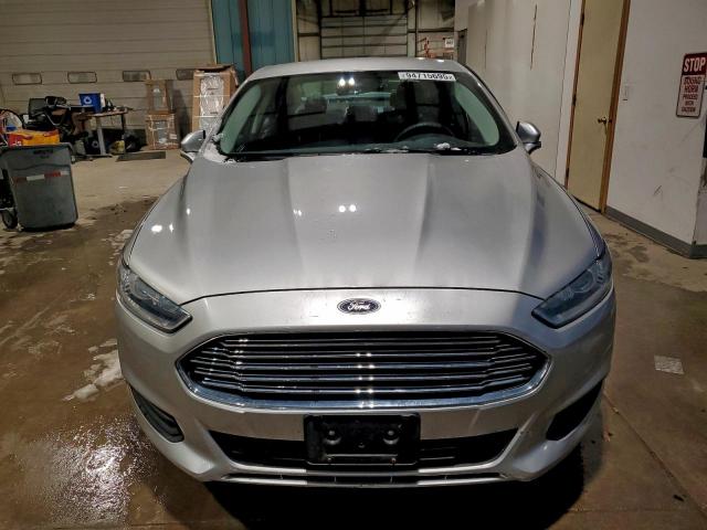Ford Fusion Se Image 8