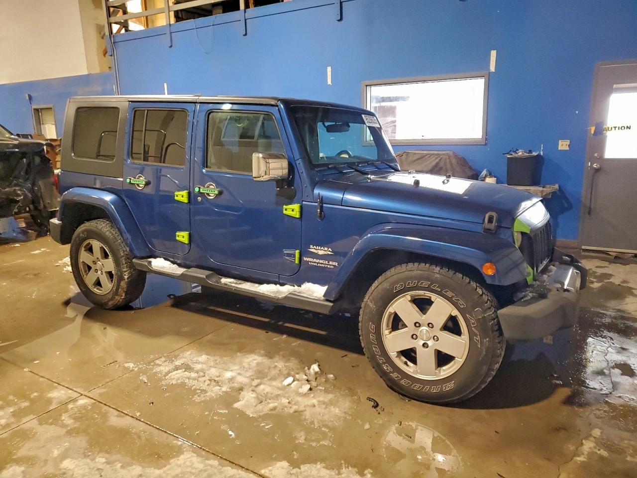 Jeep Wrangler Sahara Image 3