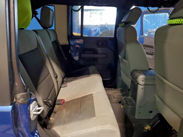 Jeep Wrangler Sahara Image 8