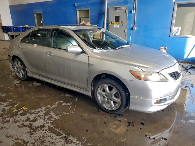 Toyota Camry Base Image 12