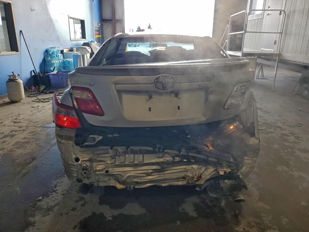 Toyota Camry Base Image 4