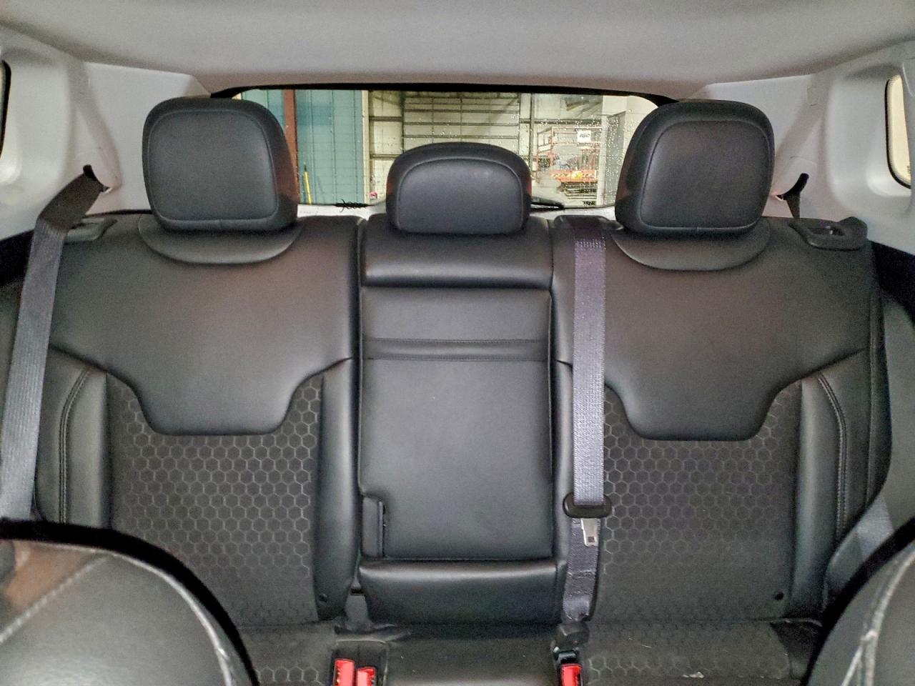 Jeep Compass Latitude Image 11