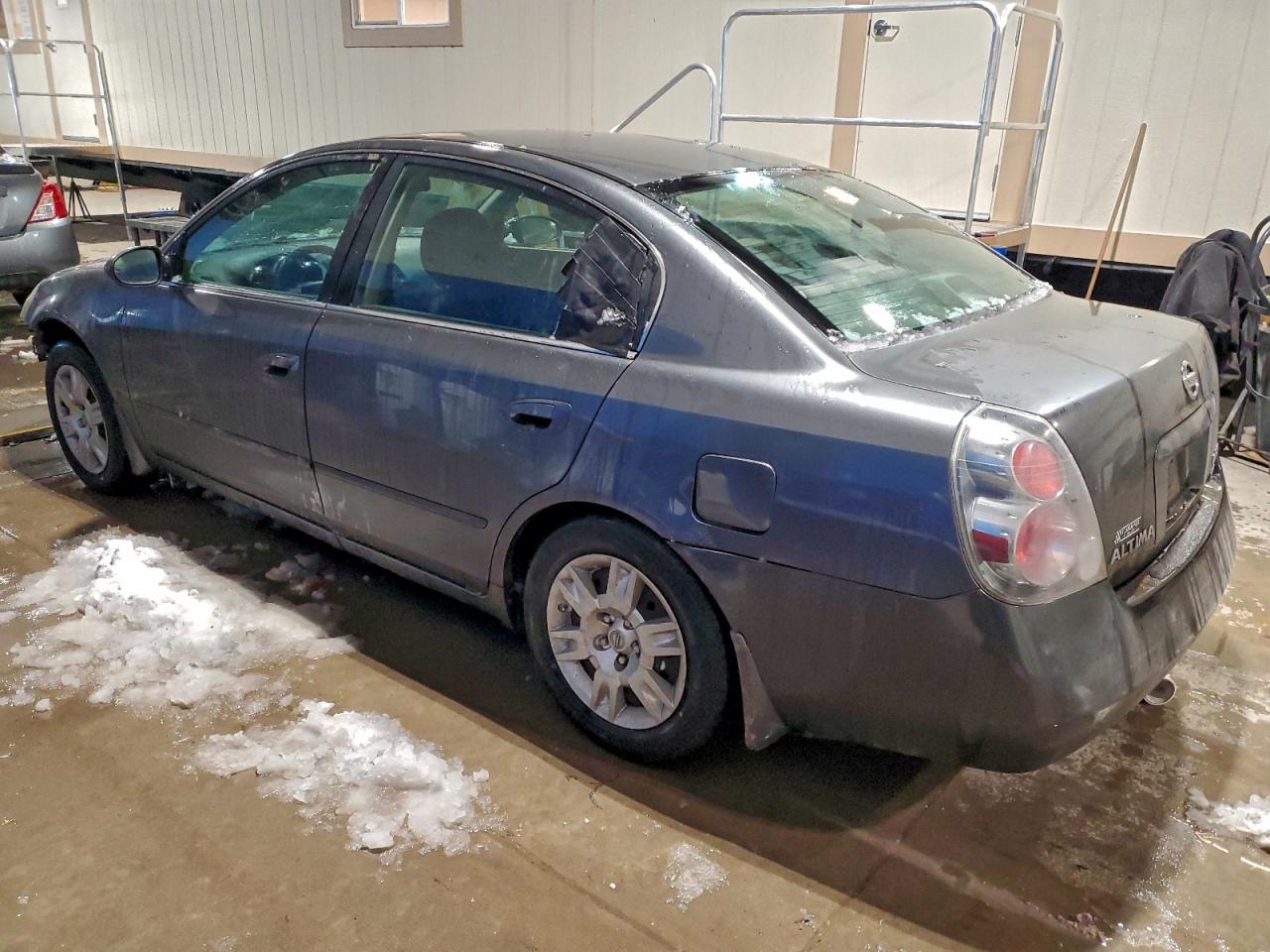 Nissan Altima S Image 12