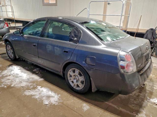 Nissan Altima S Image 12