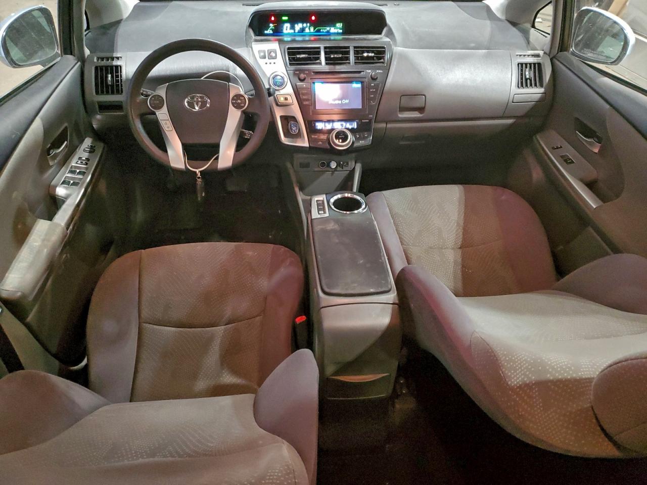 Toyota Prius Image 8