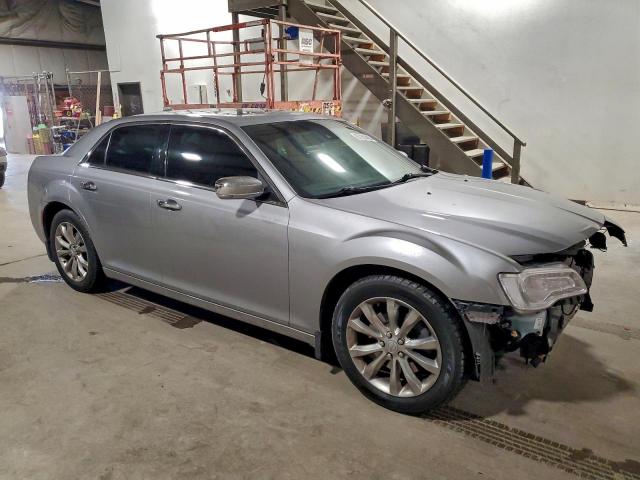 Chrysler 300 Limited Image 7