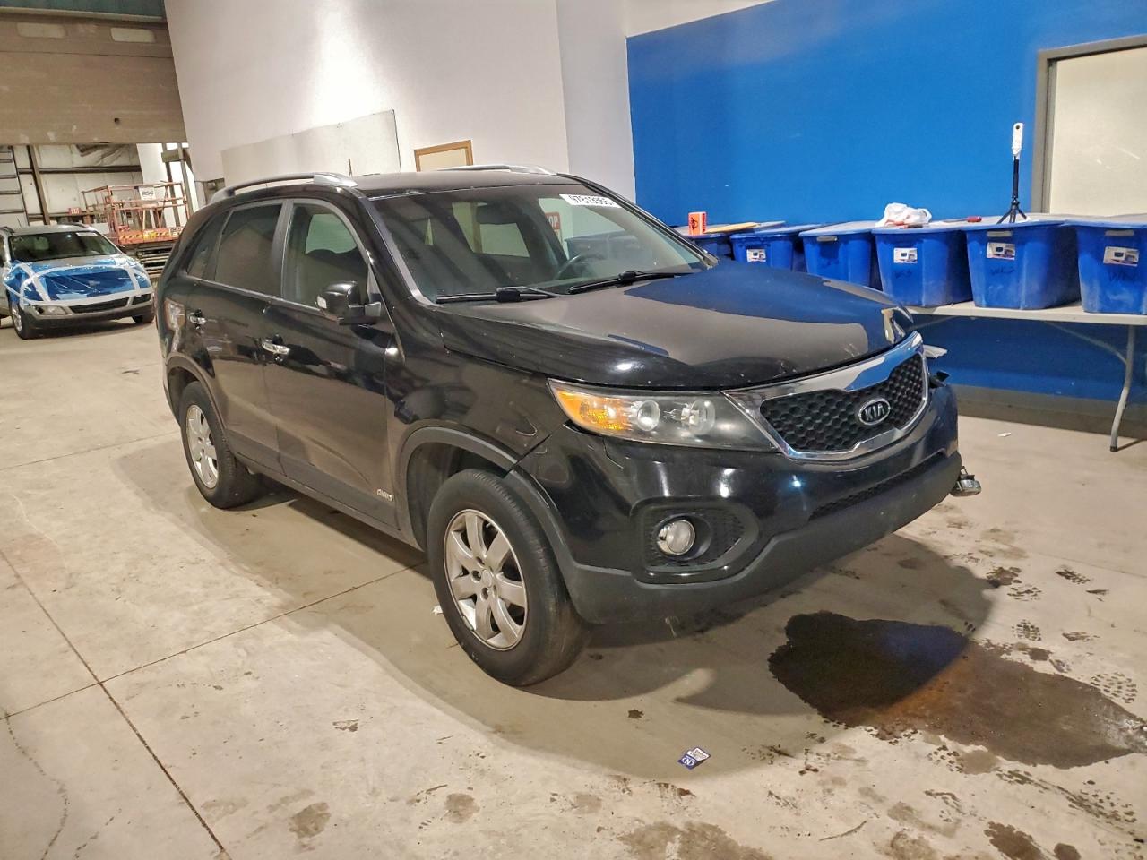 Kia Sorento Base Image 8