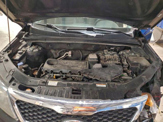 Kia Sorento Base Image 4