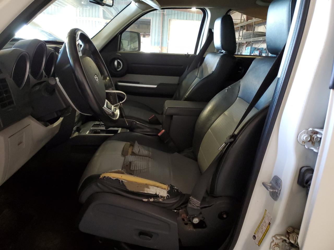 Dodge Nitro Slt Image 6