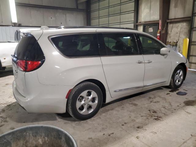 Chrysler Pacifica Touring L Plus Image 11