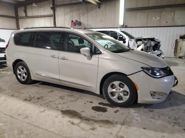 Chrysler Pacifica Touring L Plus Image 3
