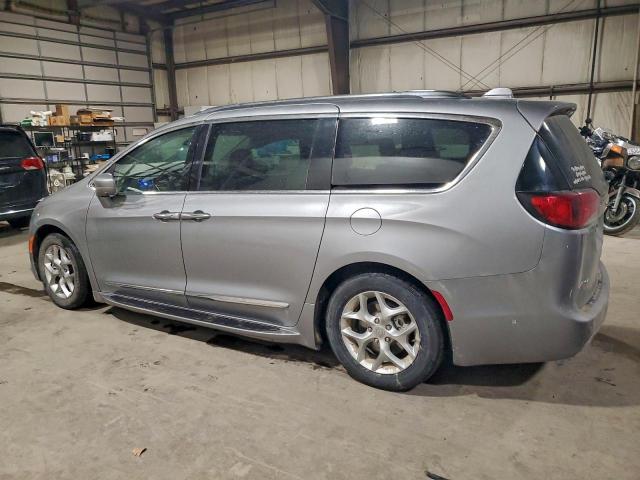Chrysler Pacifica Touring L Plus Image 4