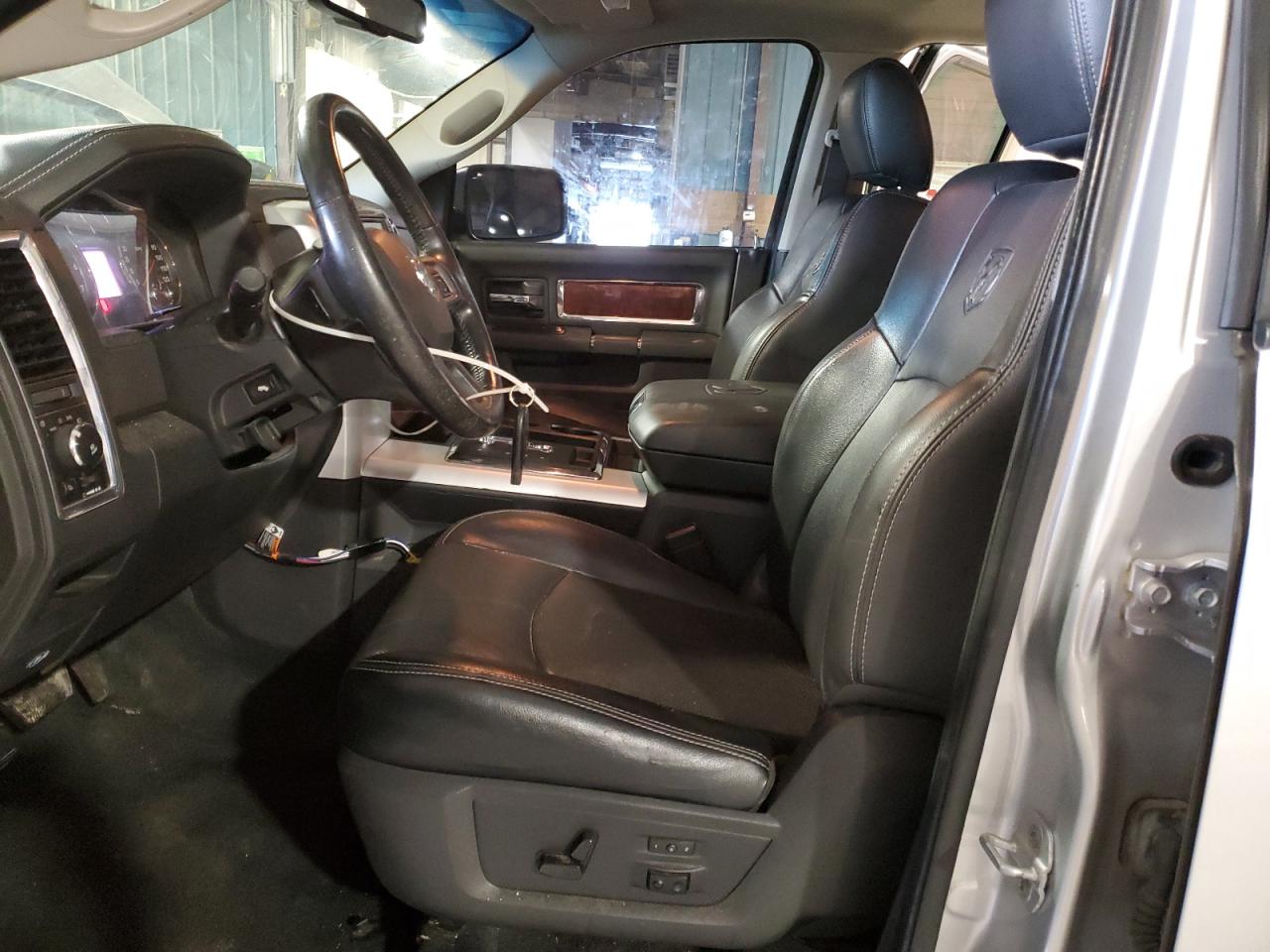 Dodge Ram 1500 Laramie Image 5