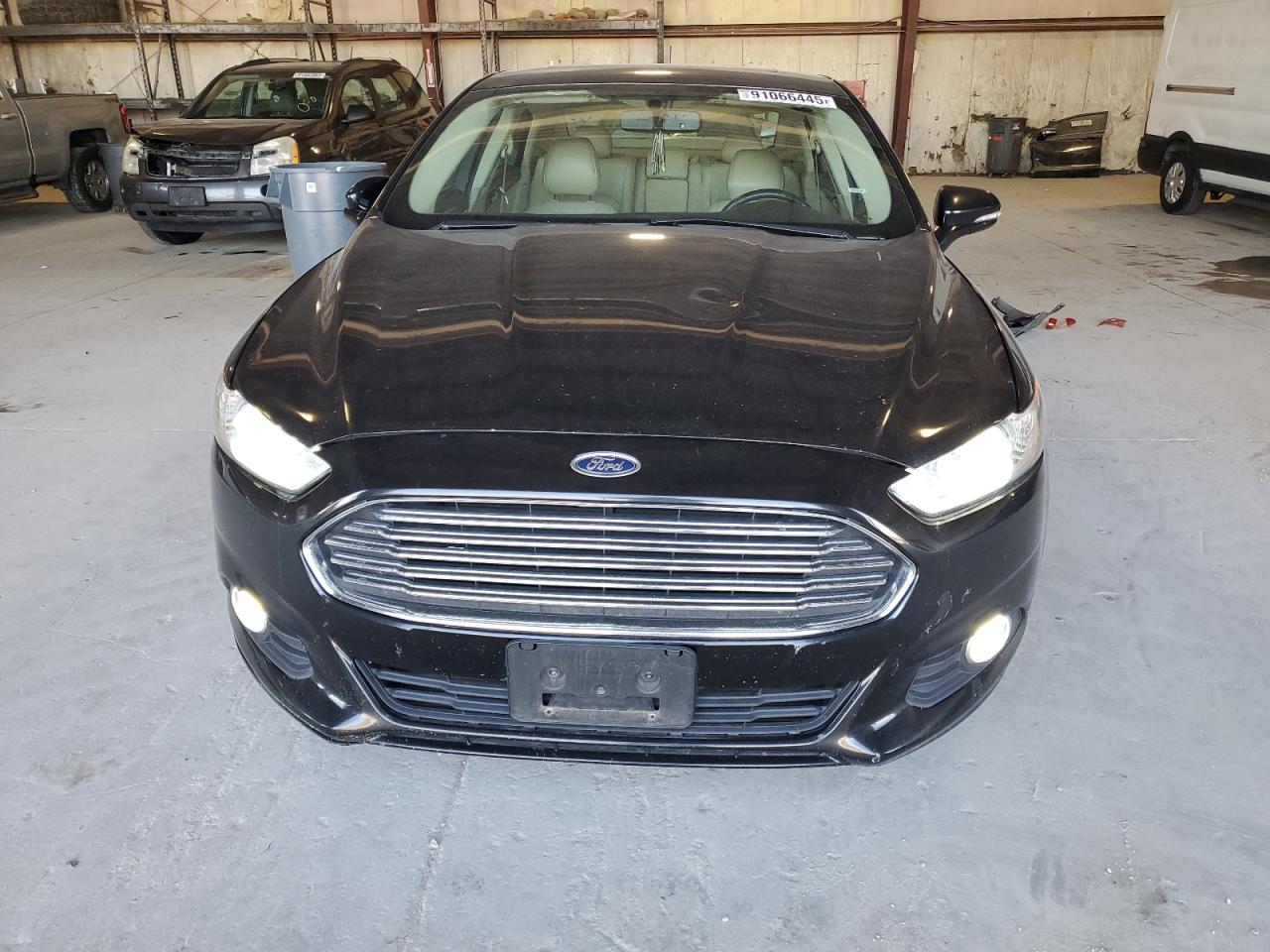 Ford Fusion Se Image 12