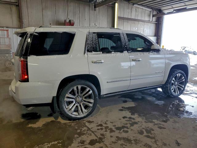 GMC Yukon Denali Image 2