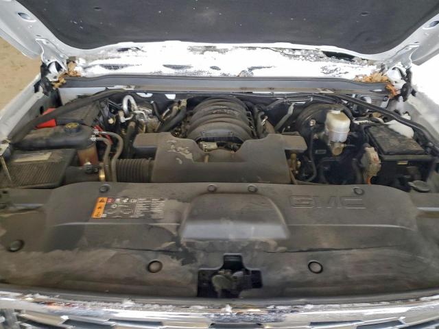 GMC Yukon Denali Image 9