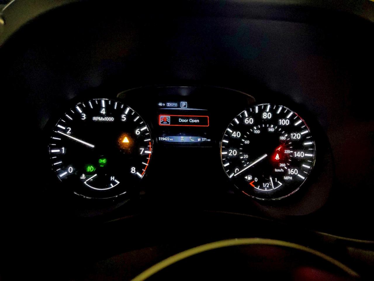 Nissan Pathfinder Sl Image 9