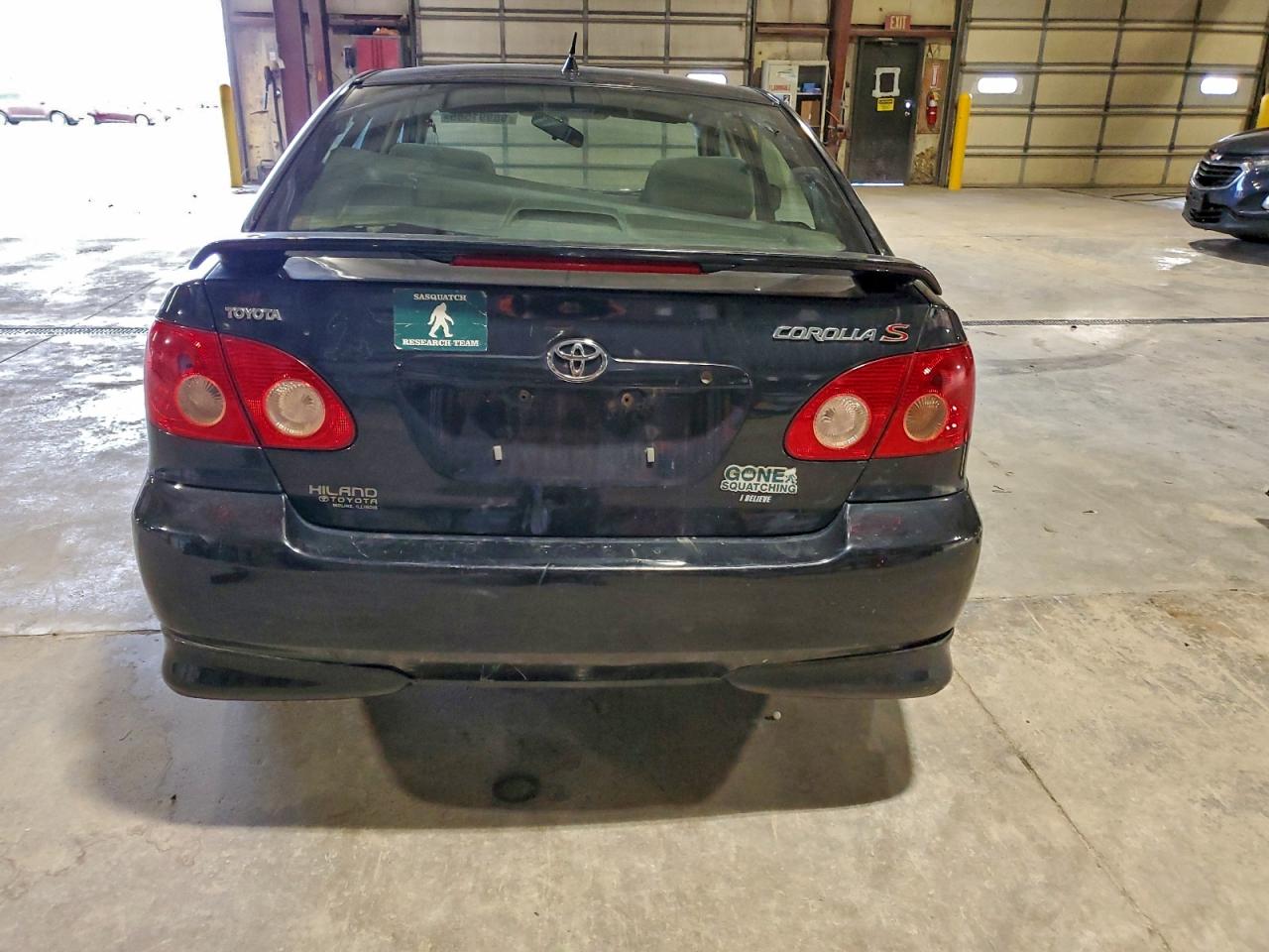 Toyota Corolla Ce Image 3