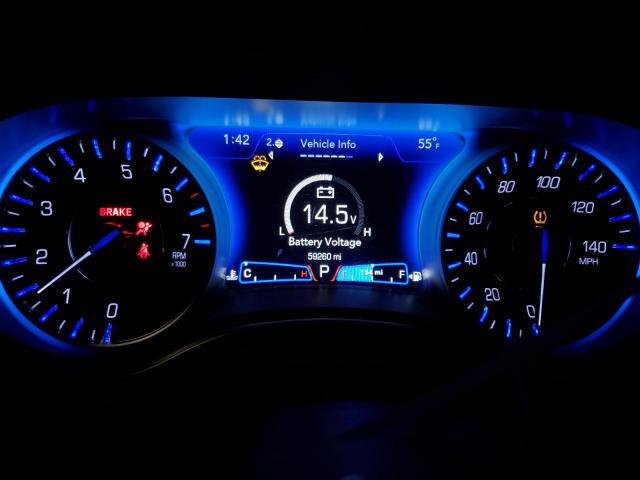 Chrysler 300 Touring Image 8