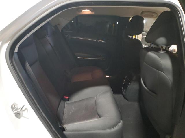 Chrysler 300 Touring Image 7