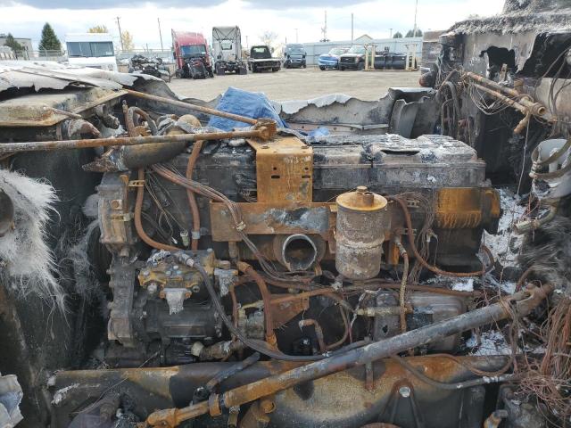 Peterbilt Tractor 379 Image 8