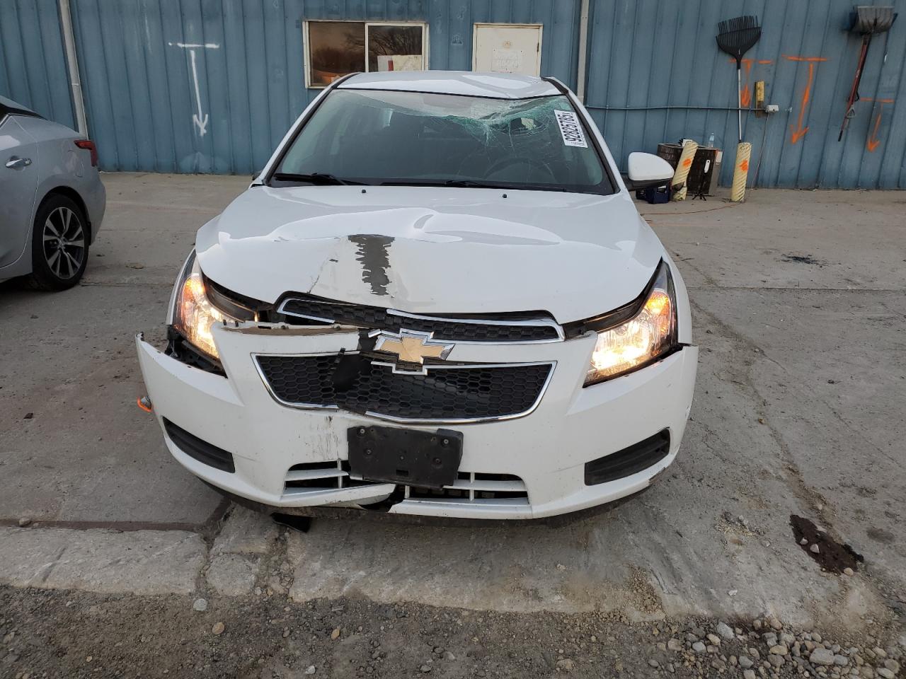 Chevrolet Cruze Lt Image 4