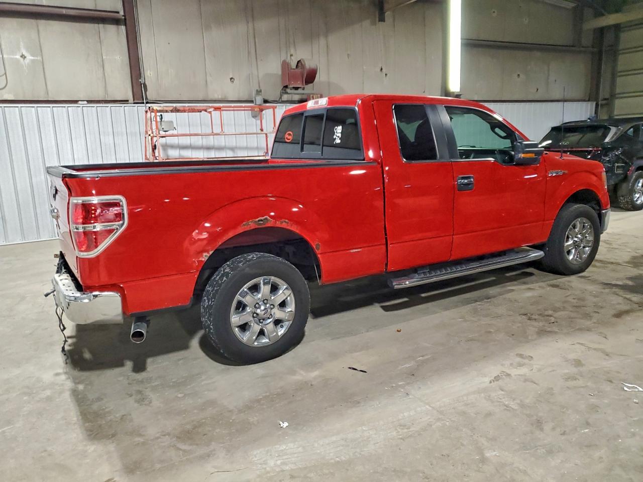 Ford F-150 Super Cab Image 3