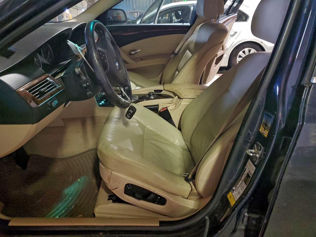 BMW 5 Series Xi Image 6