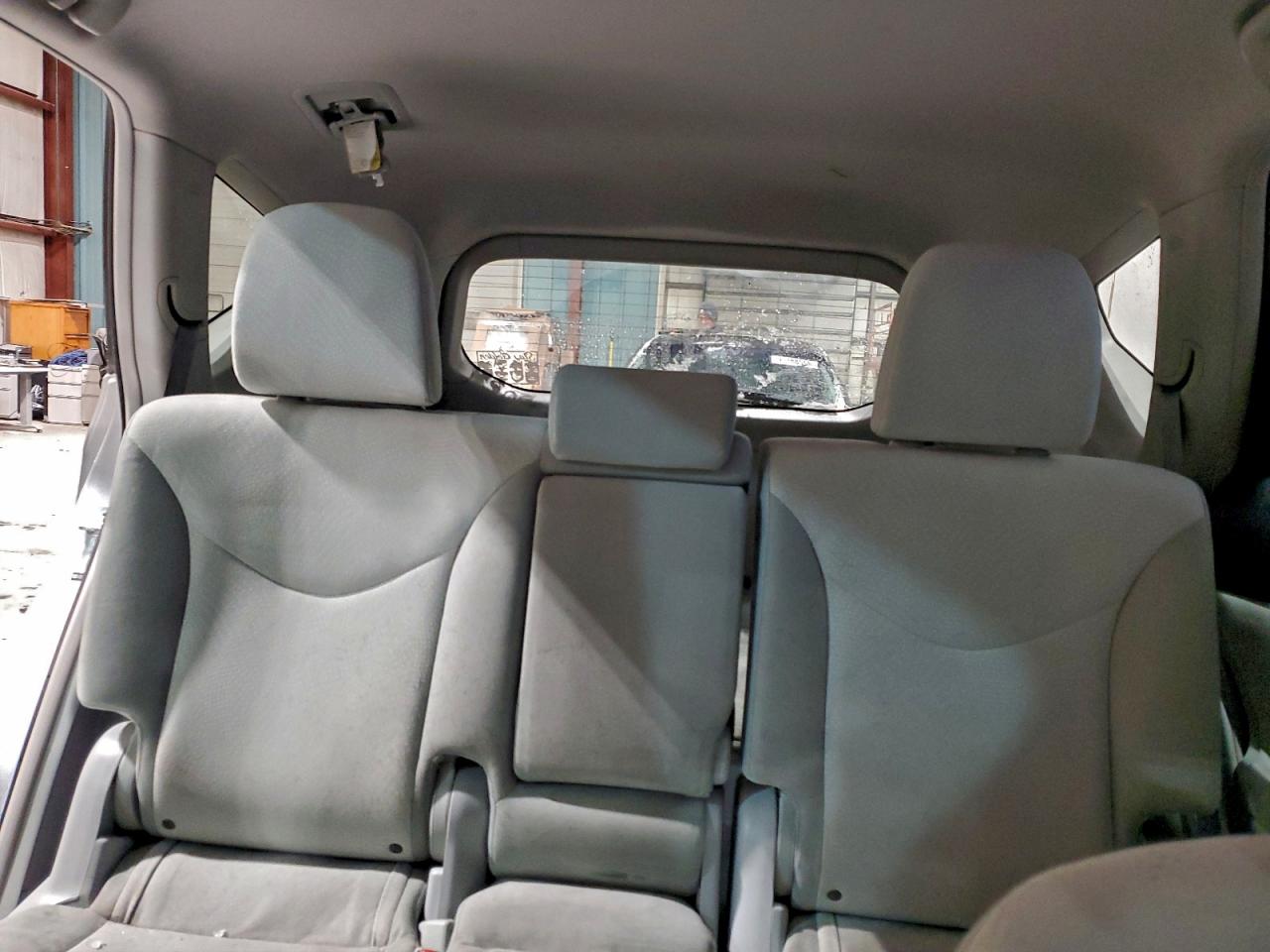 Toyota Prius Image 8