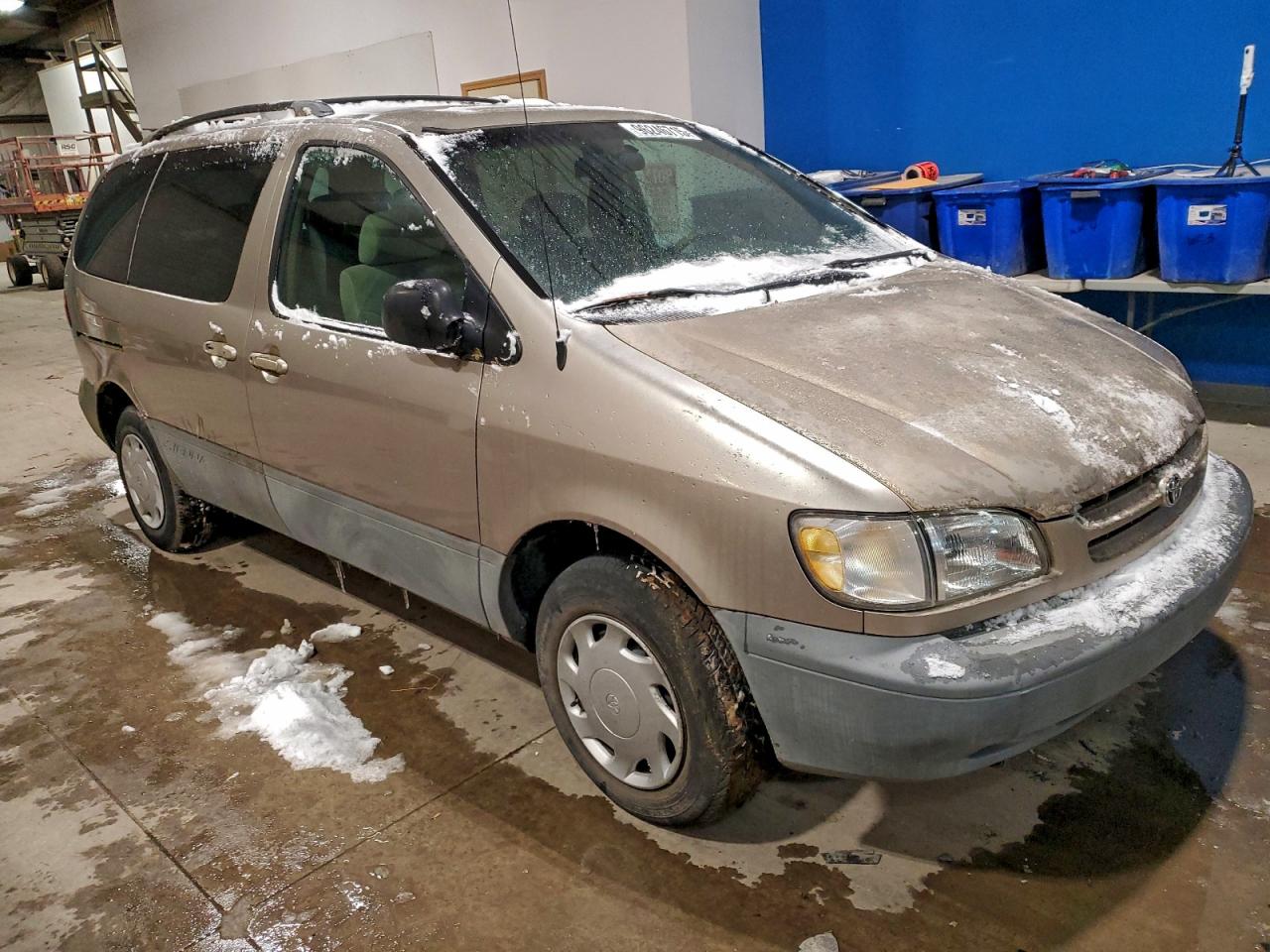 Toyota Sienna Le Image 3