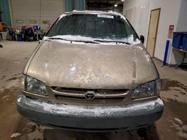 Toyota Sienna Le Image 5