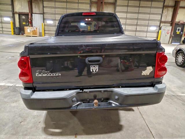 Dodge Dakota Quad Image 6