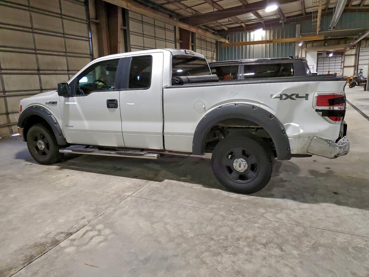 Ford F-150 Super Cab Image 10