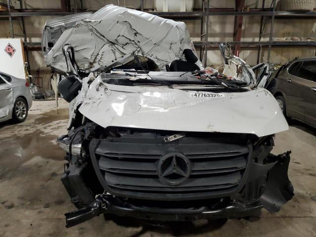 Mercedes-Benz Sprinter 2500 Image 5