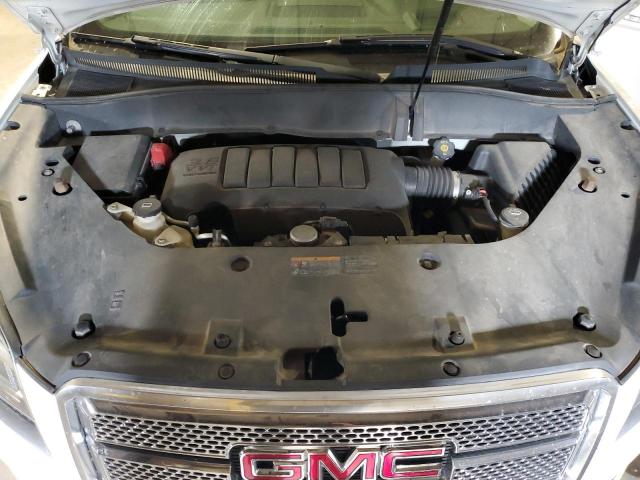 GMC Acadia Denali Image 12