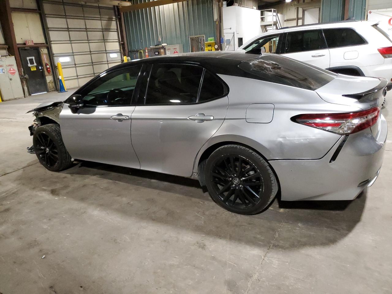 Toyota Camry Xse Image 2