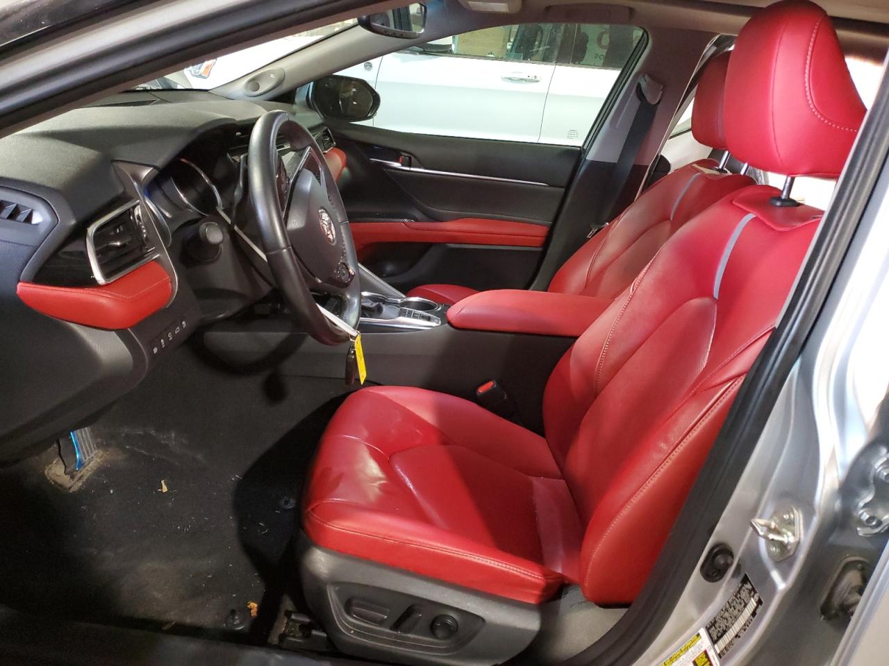 Toyota Camry Xse Image 7