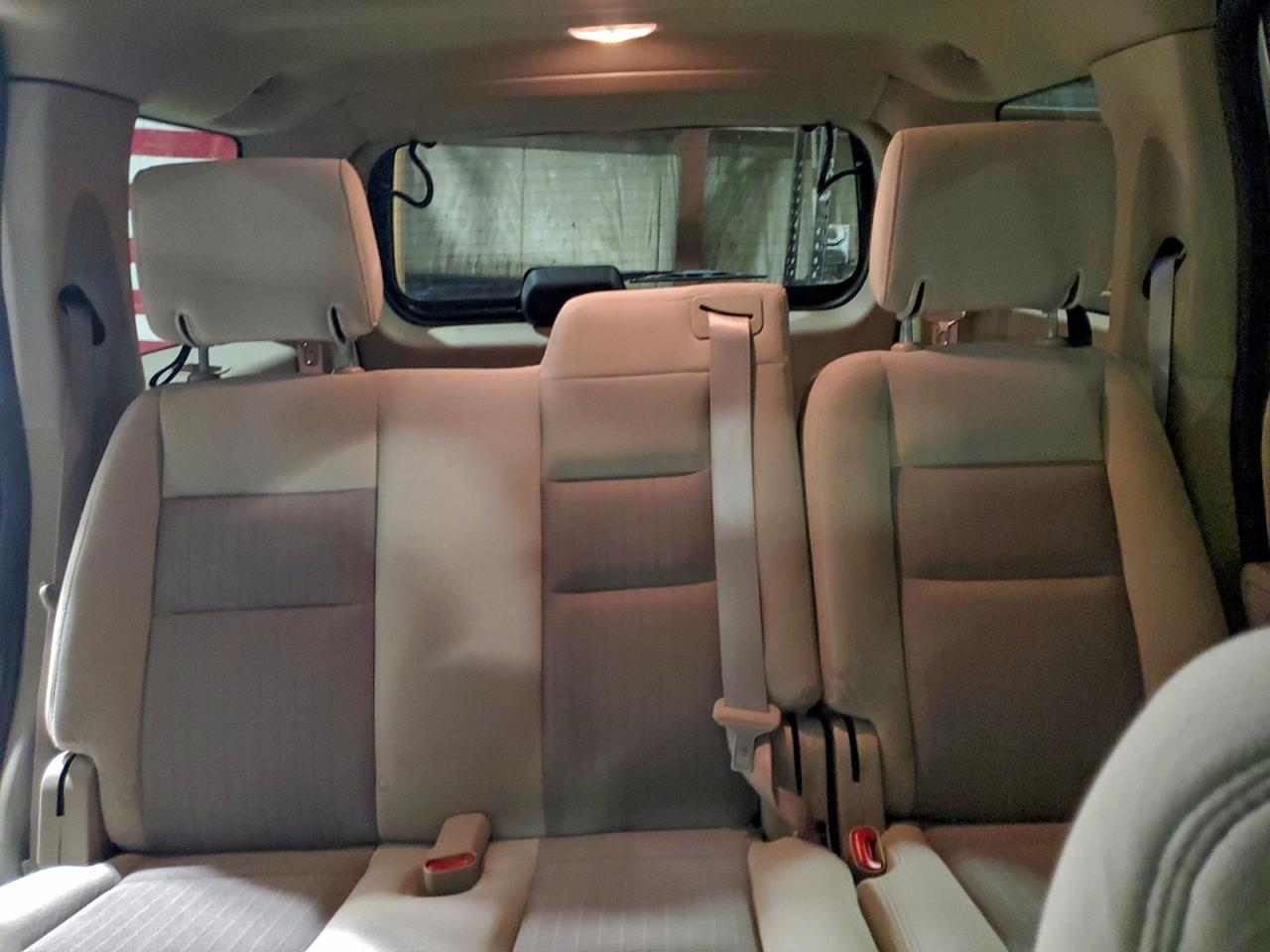 Ford Explorer Xlt Image 10