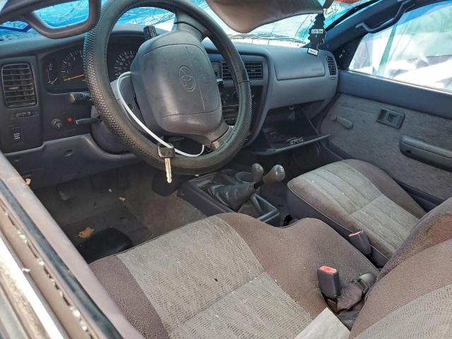 Toyota Tacoma Xtracab Image 6